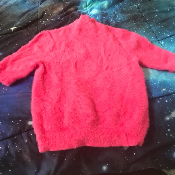 Hot pink winter top - Picture 2 of 2
